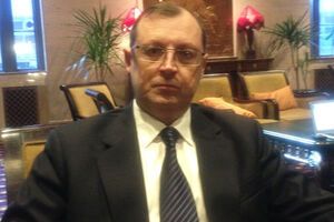 Мещеряк: Должно быть четко прописано, в чем состоит суть нарушений, и возможно, следует предусмотреть условия или события, до которых приостанавливается договор