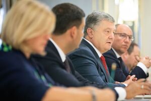 Порошенко: Після російської агресії слово "меморандум", включно з Будапештським, мене дещо дратує
