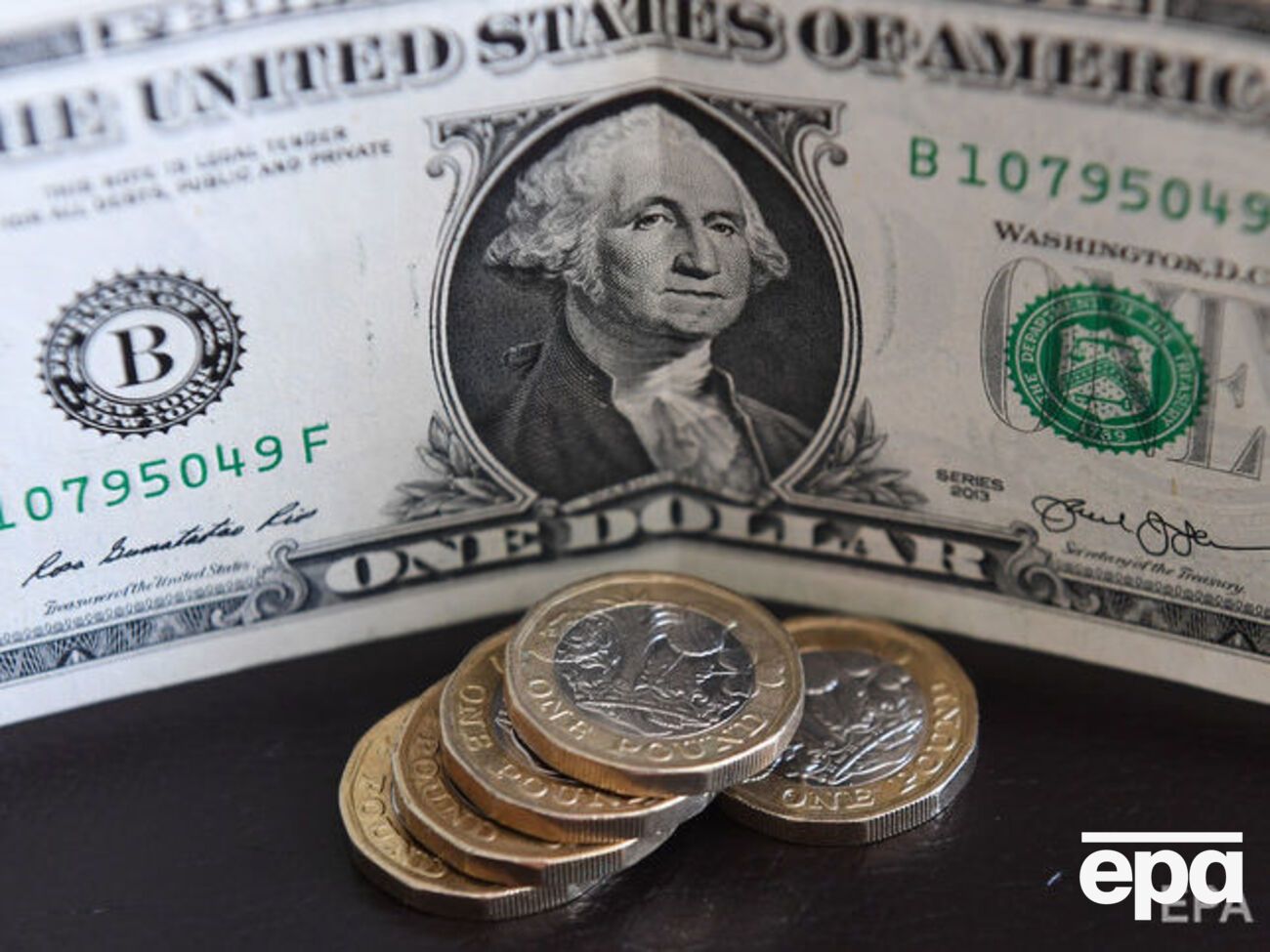 Іран та Ірак припинили торгувати між собою за долари