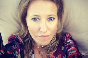 Собчак: Начните заниматься йогой, и вы через какое-то время без всяких гипнозов и массовой истерии уйдете очень глубоко в себя