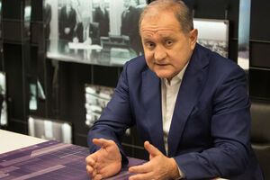 Могилев: Есть теории, что определенные лица за границей перманентно устраивают в других государствах революции и перевороты. Это их бизнес-проекты