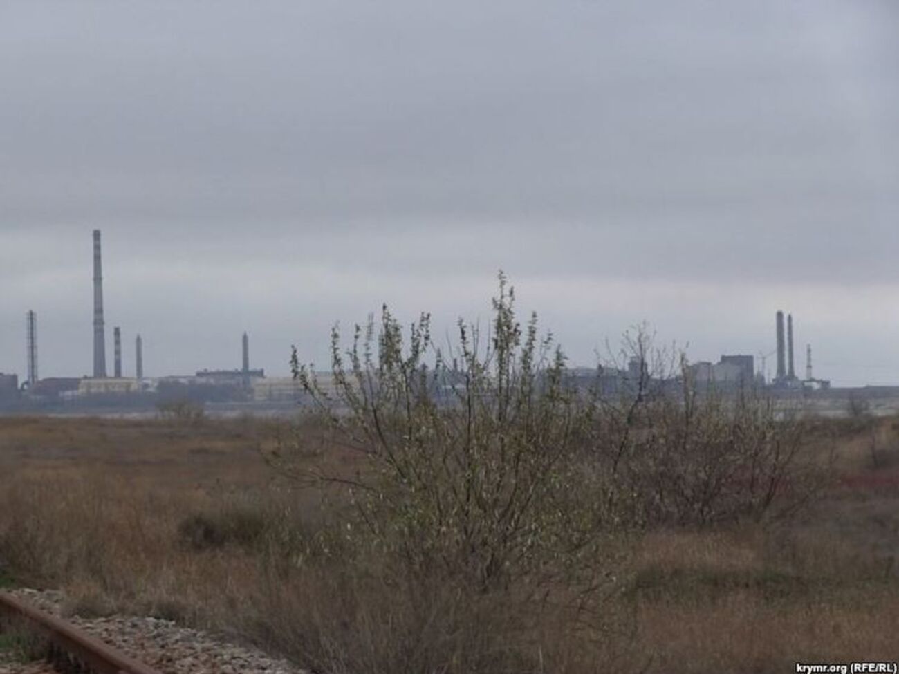 Роботу заводу "Титан" зупинили на два тижні