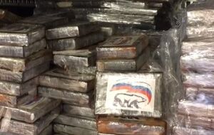 В ЦИК РФ считают, что изображения на пачках кокаина не идентичны символике "Единой России"