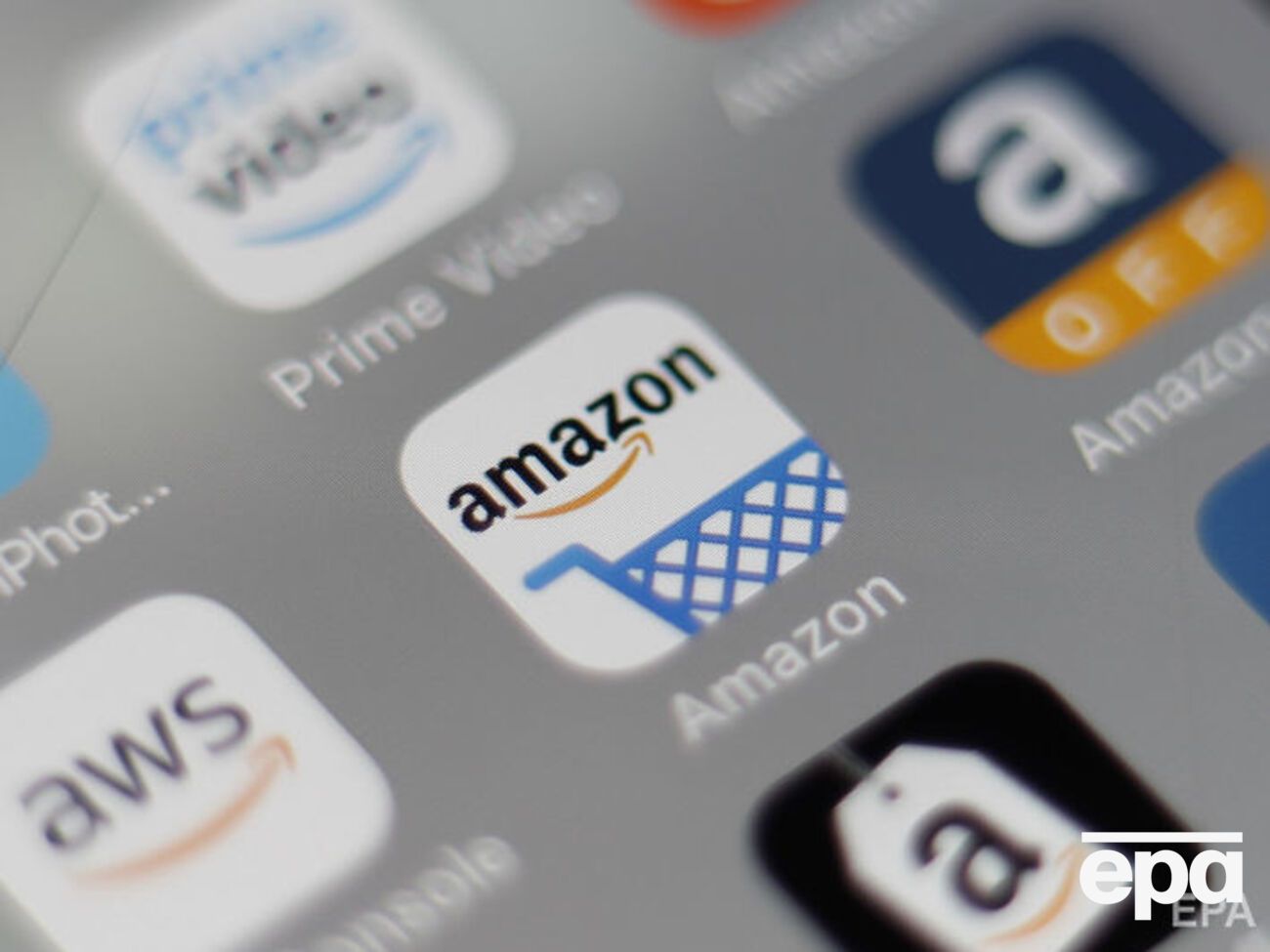 Amazon стала второй в США компанией, чья рыночная стоимость превысила триллион долларов