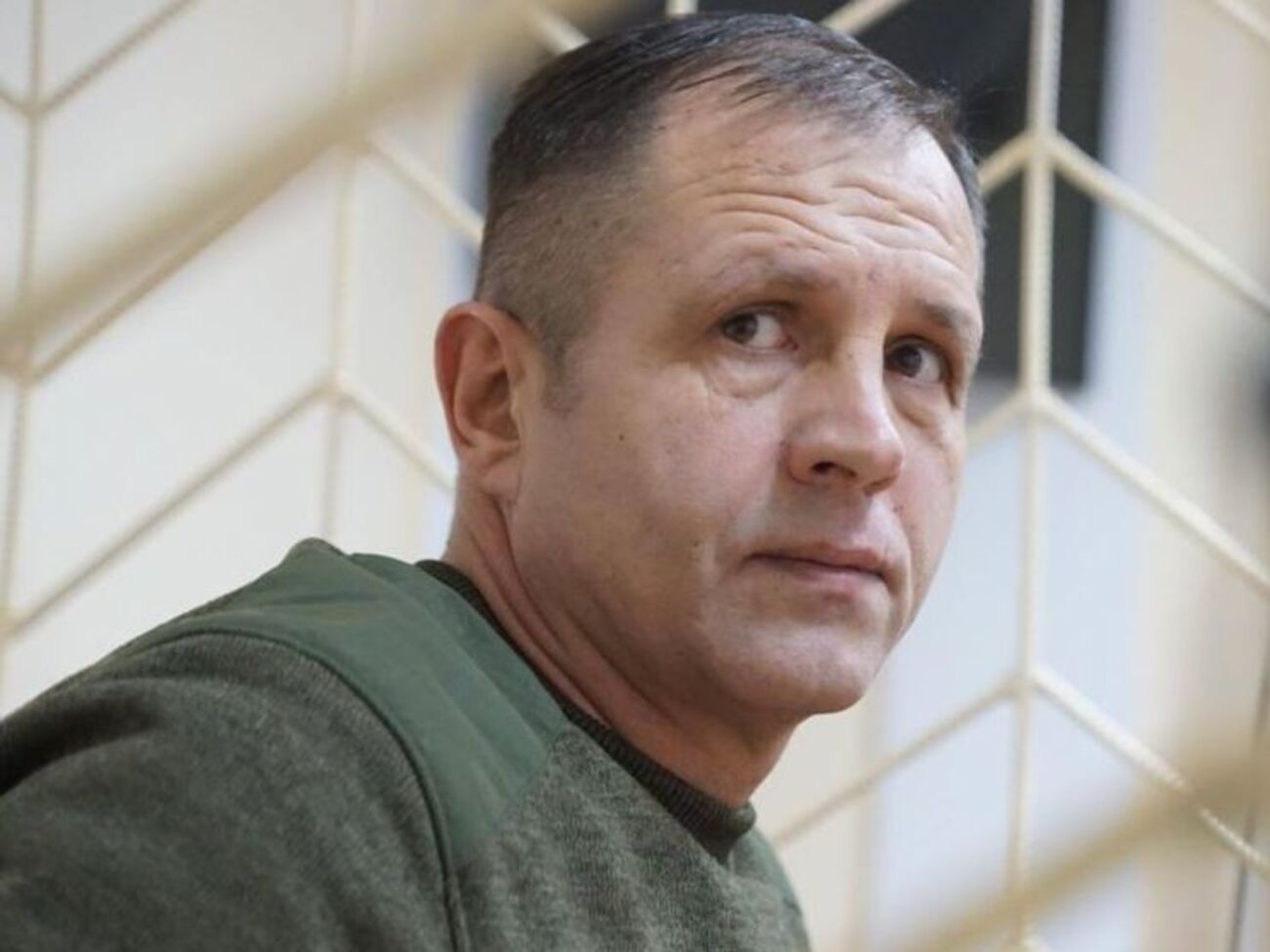 Балух скаржиться на постійне відеоспостереження