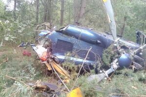 В полиции сообщили, что вертолет гражданский и принадлежит частной фирме