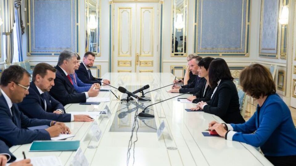 Порошенко провів зустріч із главою МЗС Норвегії