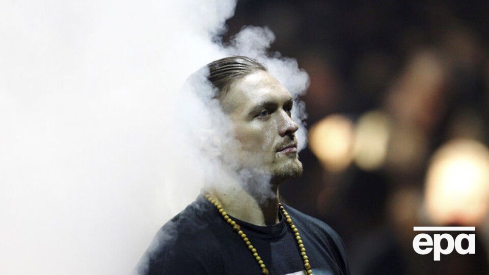 Промоутер вважає, що бій Усика і Беллью цього року не вдасться провести