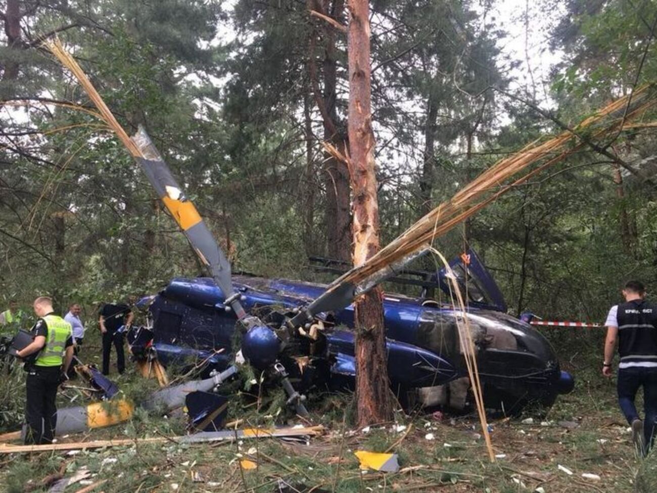 Вертолет упал утром 6 сентября