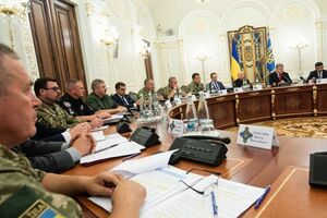 РНБО доручила створити в Азовському морі корабельно-катерне угруповання Військово-морських сил Збройних сил України