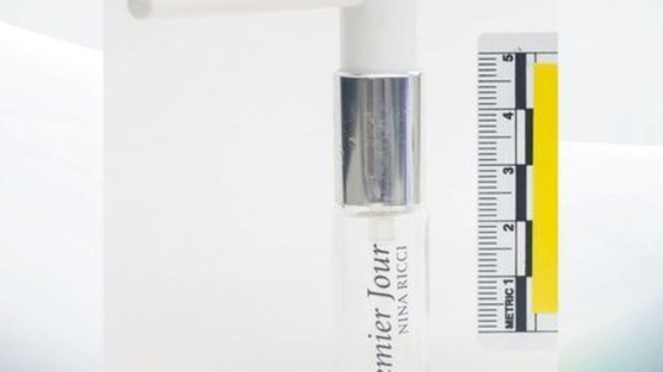 "Новичок" находился в емкости с надписью Nina Ricci