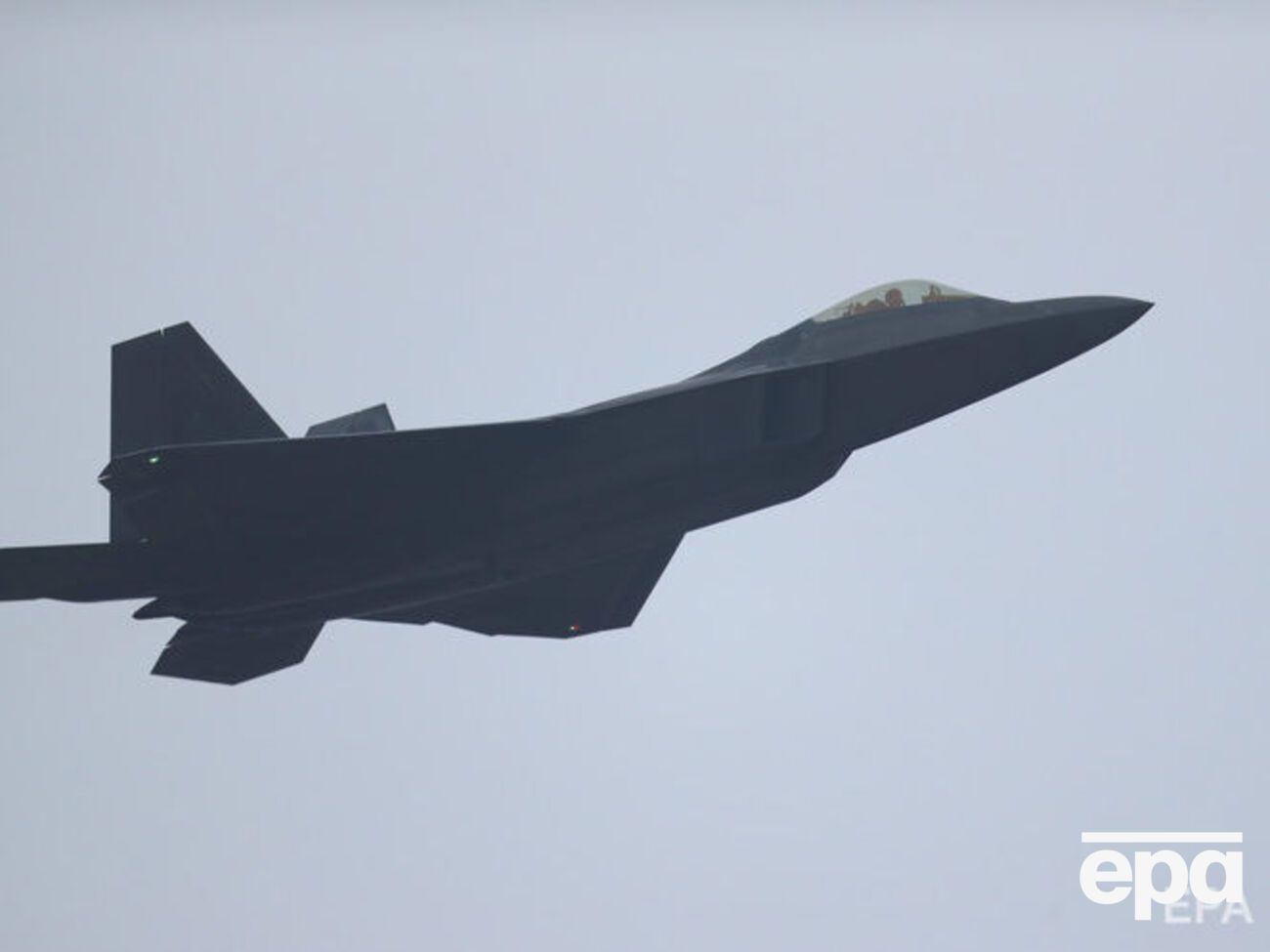 Винищувачі США супроводжували російські літаки