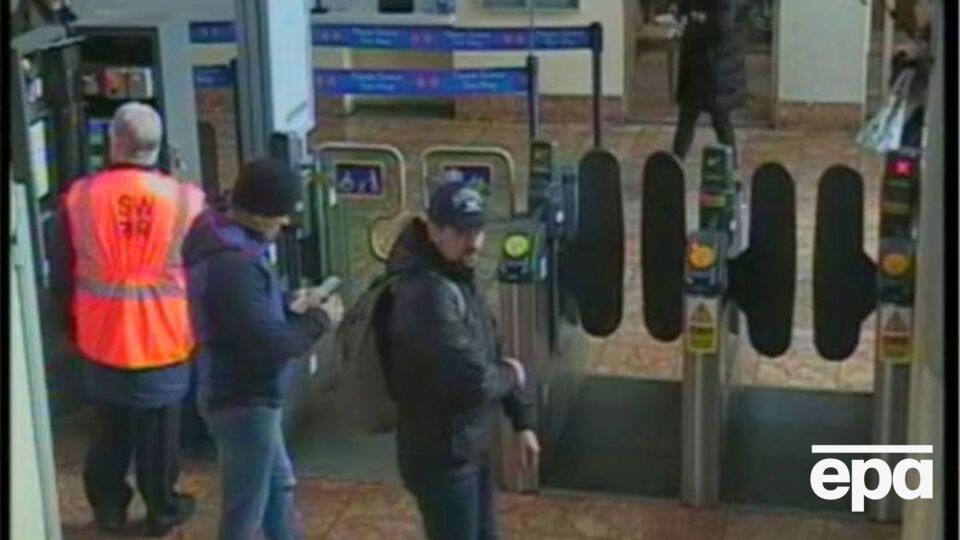 Издание The Sun писало 6 сентября, что Петров и Боширов – не настоящие имена, при этом секретная служба Великобритании располагает подлинными данными этих людей