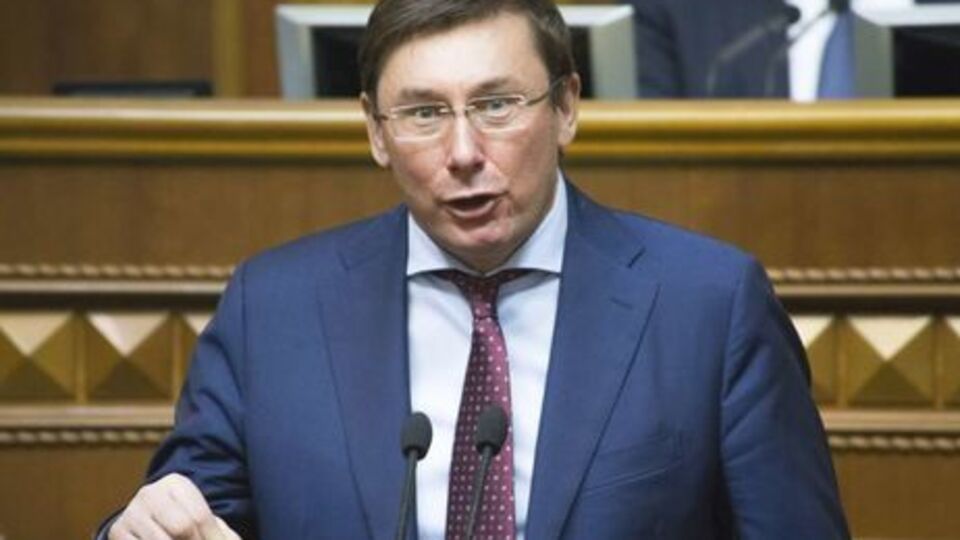 Луценко назвал аморальным воровство в оборонной промышленности