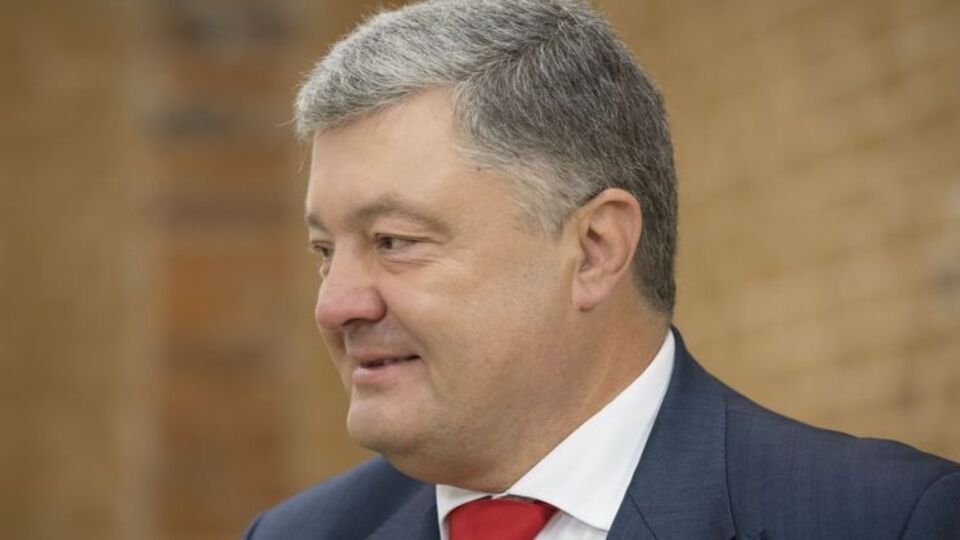 Порошенко сказал, что решение о повышении минимальной зарплаты не связано с предстоящими выборами