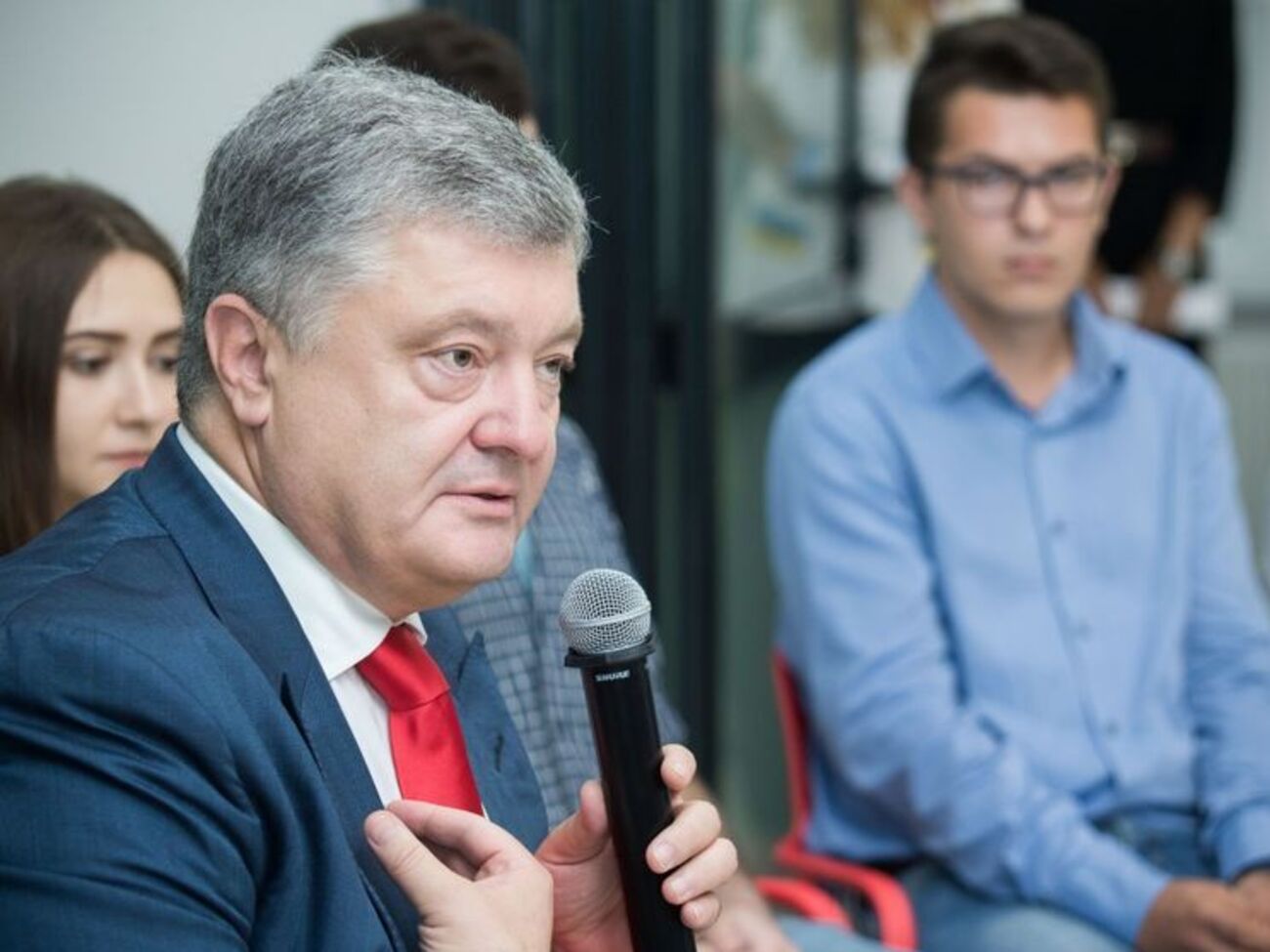 Порошенко нагадав, що у 2014 році військовий на Донбасі отримував 600 грн на місяць