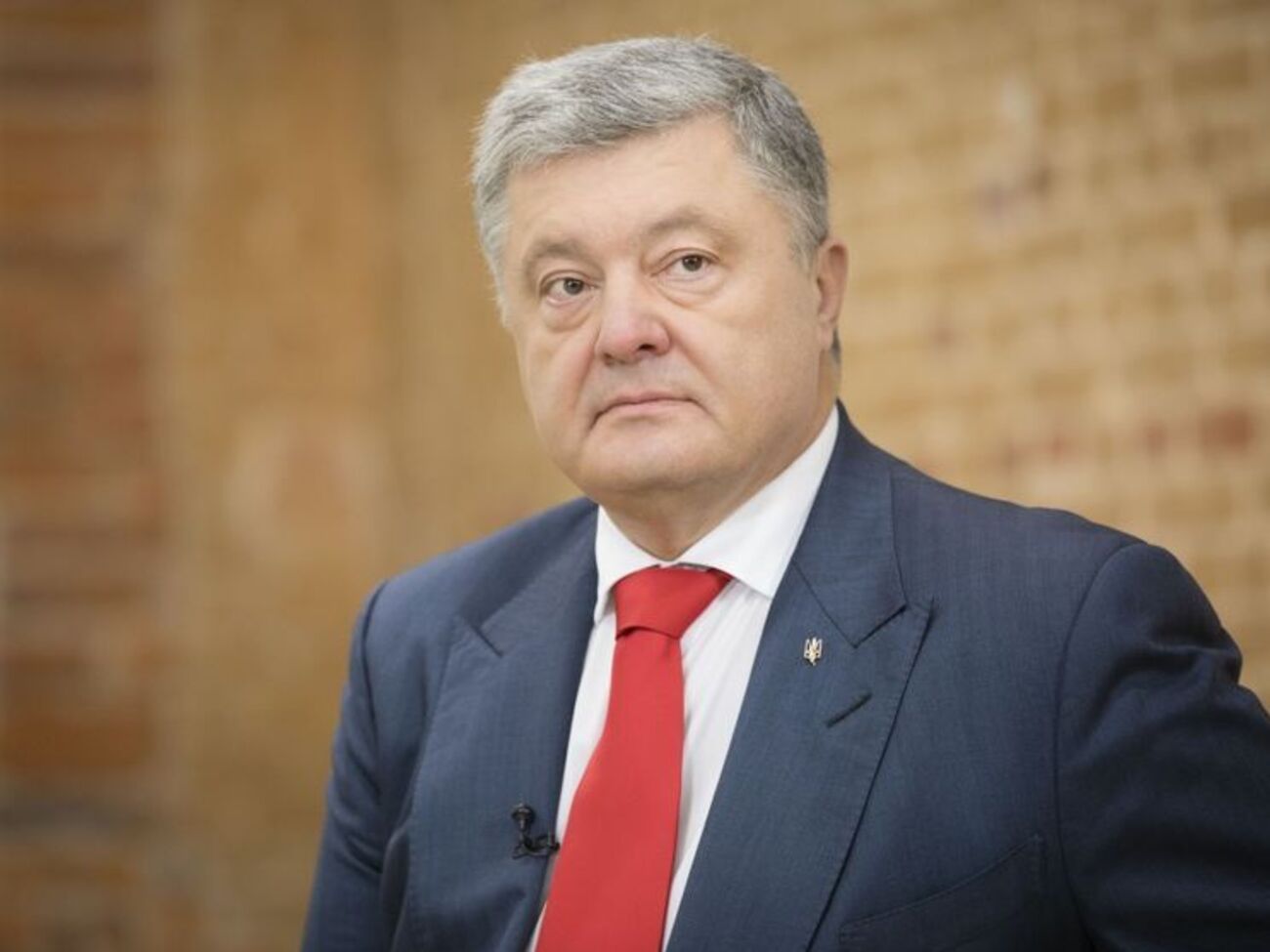 Порошенко отметил, что добровольно созданные объединенные территориальные общины охватывают более 8 млн человек