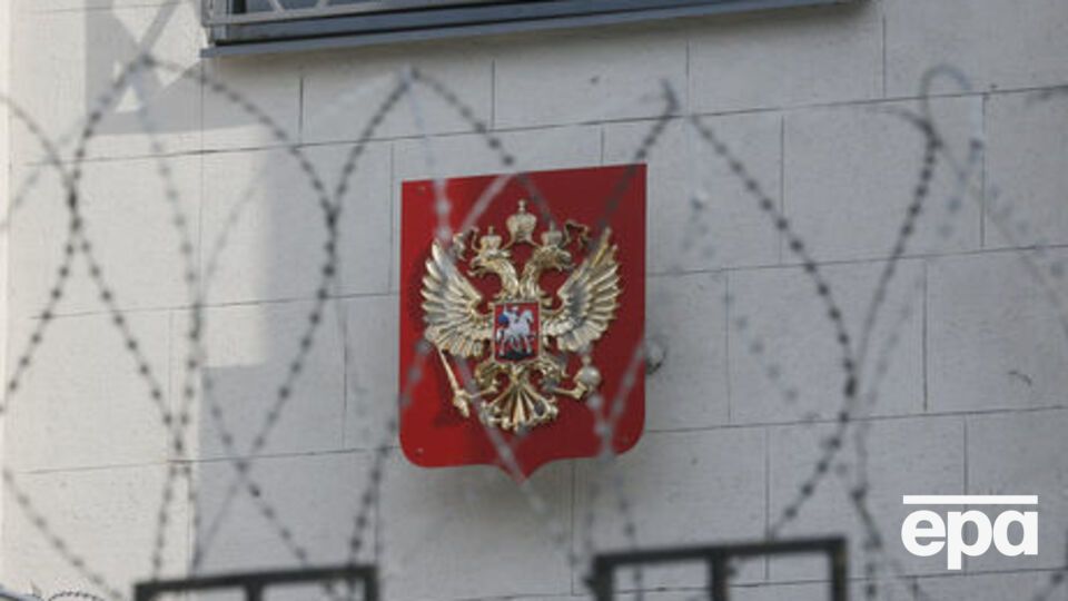 В посольстве РФ заявили, что британская сторона игнорирует их запросы