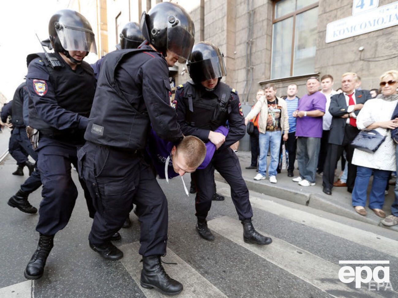 Ейдман про реакцію влади РФ на мітинги: Протести демонструють усьому світу цей гнійник