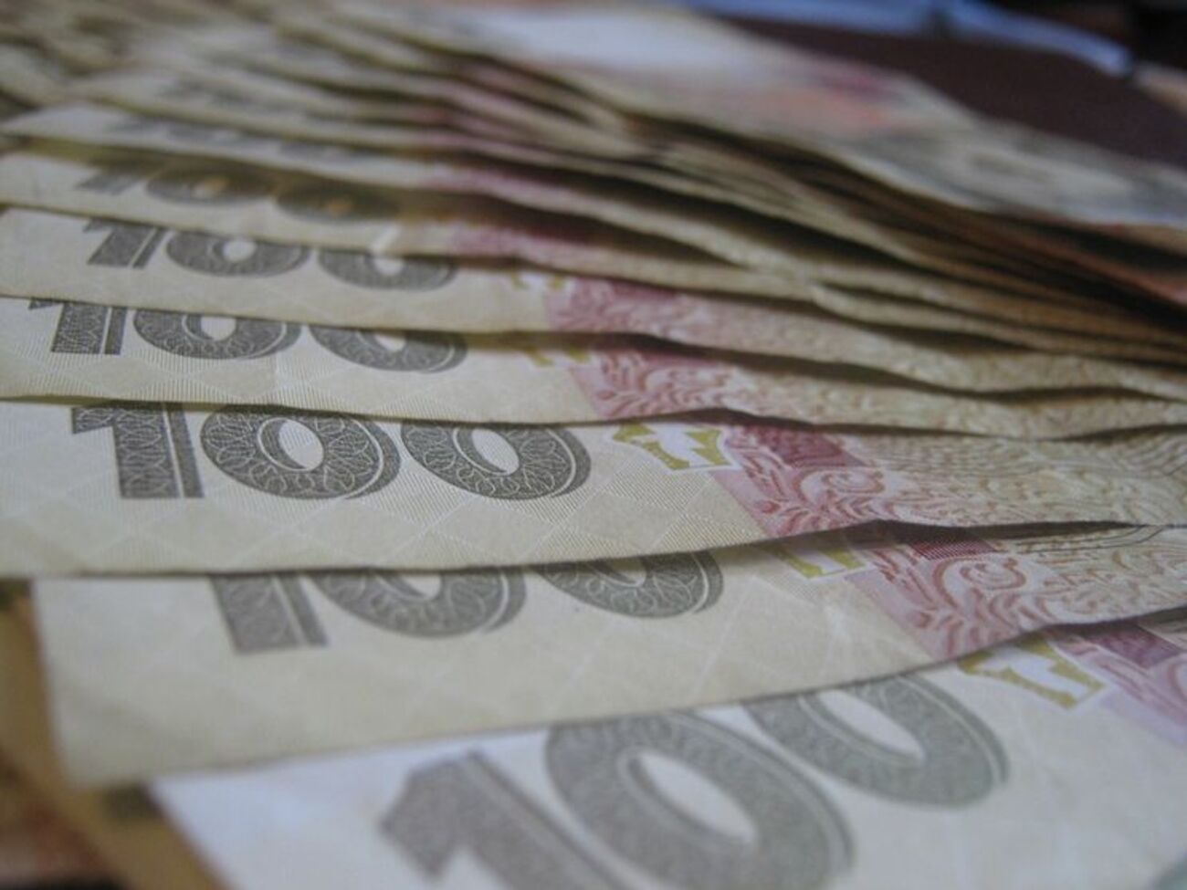 Доходы бюджета предусмотрены в размере&nbsp;1 трлн 26 млрд грн, расходы&nbsp;&ndash;&nbsp;в размере 1 трлн 112 млрд грн