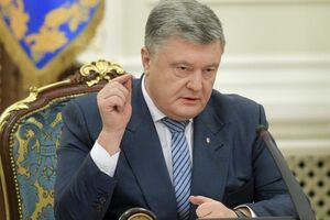 Порошенко: Томос стоит рассматривать как самую весомую часть государственной стратегии