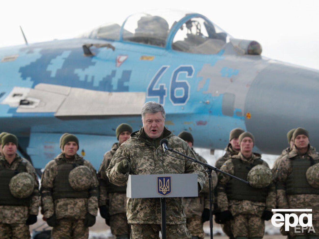 Порошенко:&nbsp;Некоторые в парламенте предлагали нам сидеть тихо и ждать. Это не для нас и не для украинцев