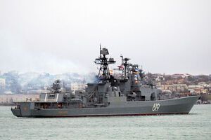 РФ спрямувала в окупований Сімферополь бойовий російський корабель