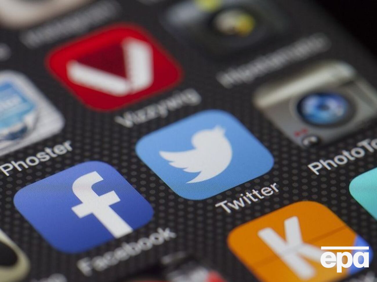 Twitter видав офіційний статус сторінці МЗС РФ в окупованому Криму
