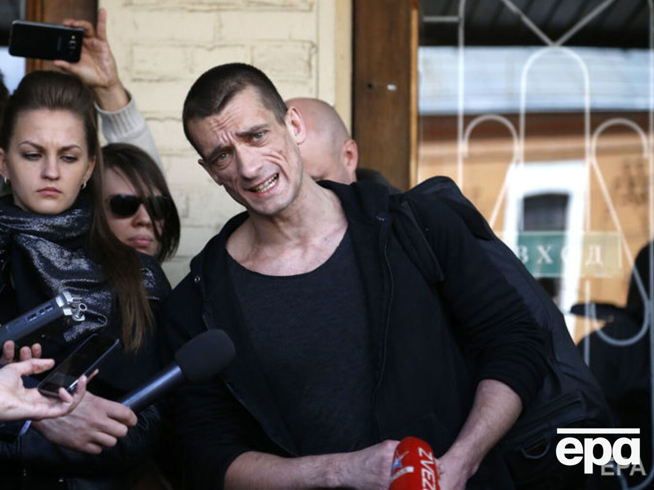 Павленський повинен буде виплатити штраф