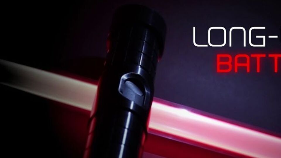 Световой меч подключается к телефону пользователя