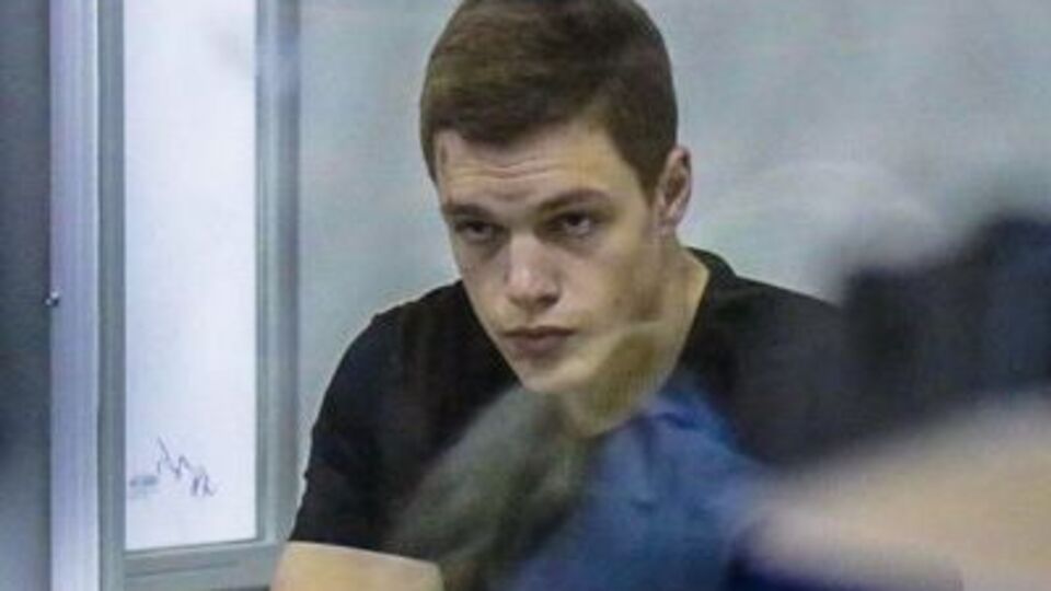 26 липня під час засідання суду Островський частково визнав свою провину
