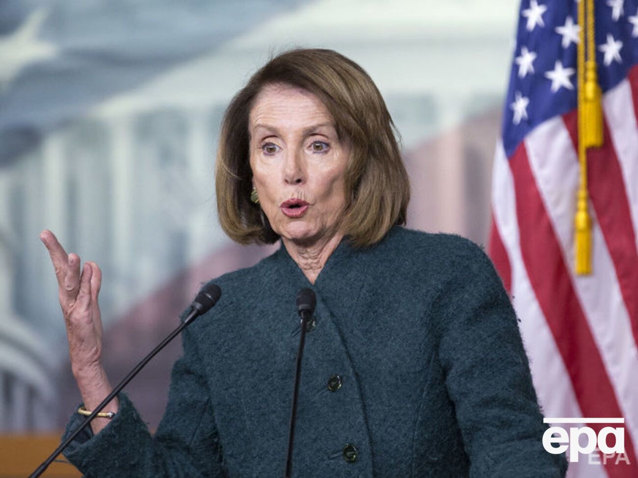 Пэлоси рассказала,&nbsp;что конгрессменам зачитали документ, на котором не было грифа секретности