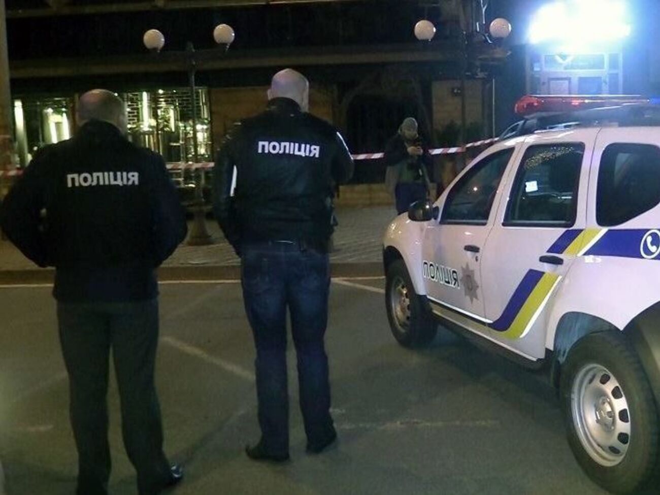 Невідомі перешкоджали доступу правоохоронців до робочих місць