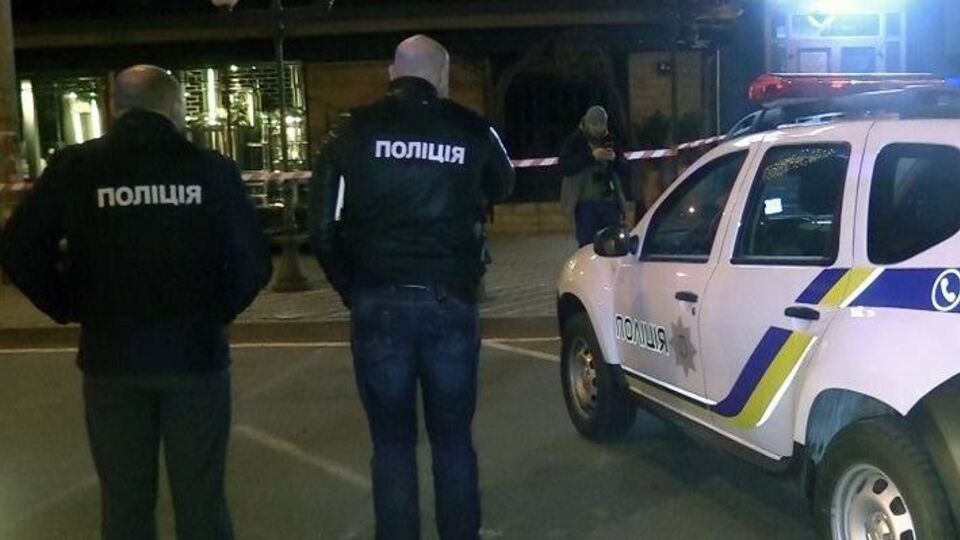 Невідомі перешкоджали доступу правоохоронців до робочих місць
