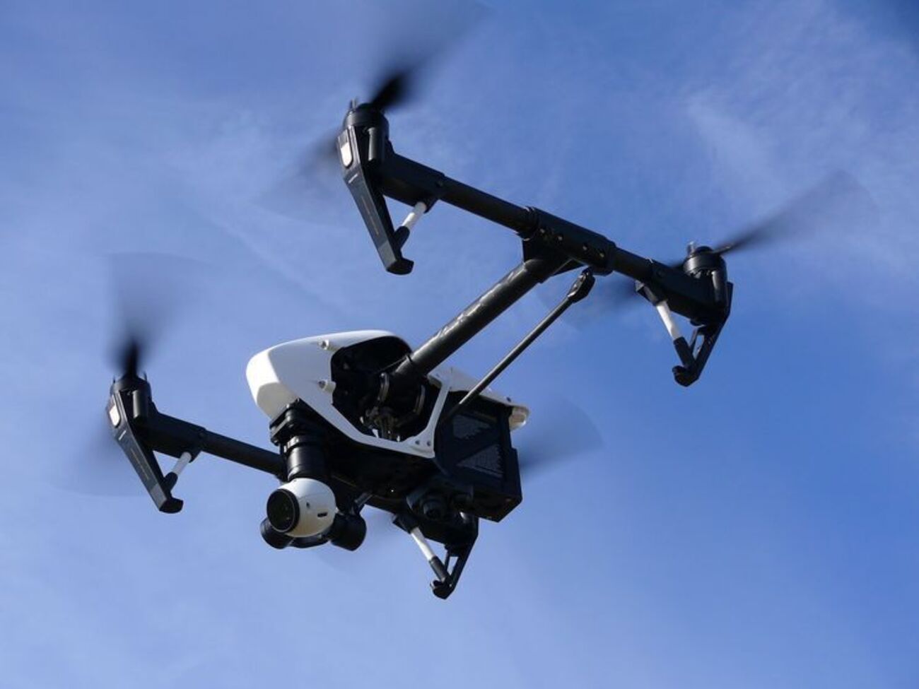 Обмеження на польоти безпілотників в Україні ввели 2018 року