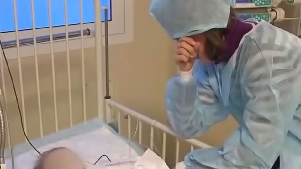 В ночь, когда мальчик находился под завалами, температура воздуха на улице достигала -27 °С