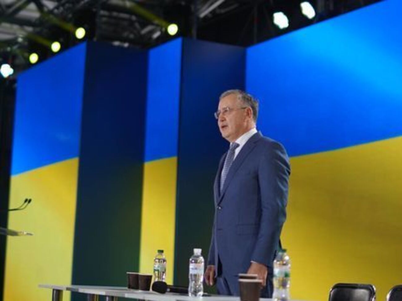 Гриценко: Я отримав повістку на допит у СБУ на Володимирську, 33, я піду до них у вівторок об 11.00