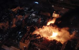 О возгорании на заводе пожарных известили 12 января в 21.08