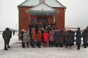 У Волинській єпархії УПЦ МП заявили, що прихильники ПЦУ не дали провести у храмі літургію