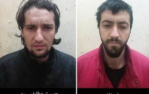 По данным "Сирийских демократических сил", задержанных зовут Усмат Аттаев и Мохаммед Джавад Хан