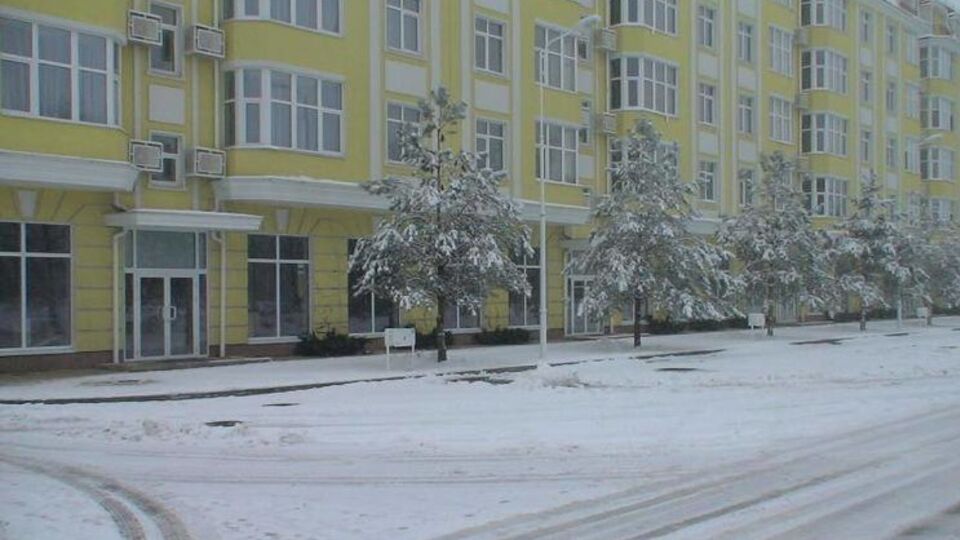 Готель GreLive розташований у селі Щасливе Бориспільського району