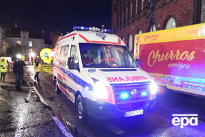 В каком состоянии находится Адамович, пока неизвестно. Он госпитализирован