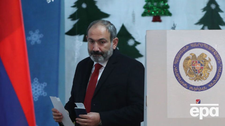 Пашинян є лідером парламентської фракції "Мій крок"