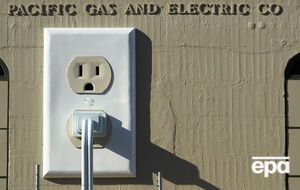 14 січня акції Pacific Gas and Electric впали на 52%