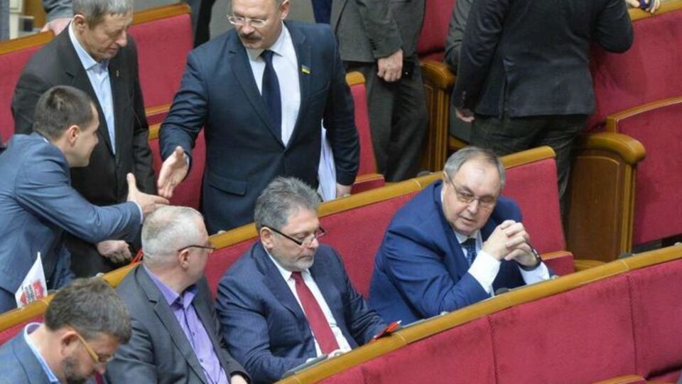 Рада 15 января приняла за основу и в целом законопроект №9102