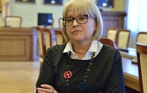 Екатерина Амосова трижды восстанавливалась в должности через суд