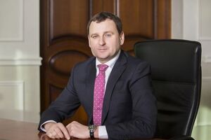 Андрій Обрізан працював у корпорації "Артеріум", "Біофармі", TEVA / PGT Healthcare і RichterGedeon