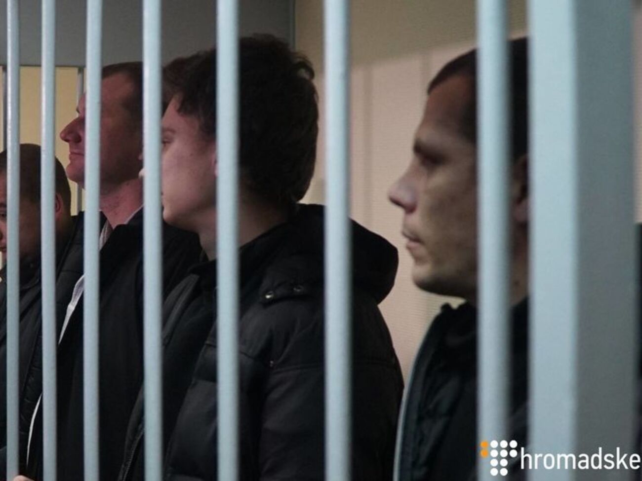 Моряків судять по чотири людини