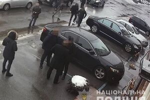 Поліцейські вивчили записи з камер відеоспостереження