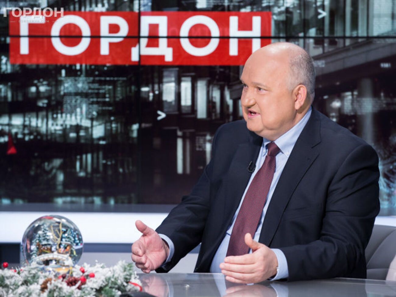 Смешко (на фото):&nbsp;Я не хочу говорить о личных качествах адмирала Тенюха